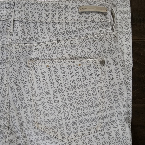 Anthropologie Pilcro Mid-Rise Jeans sz 28 - Picture 2 of 9